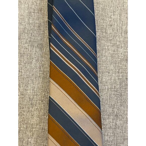 Vintage 70’s PIERRE CARDIN Brown/Blue Stripe/Embroidered Logo 100% Polyester Tie - Picture 4 of 4